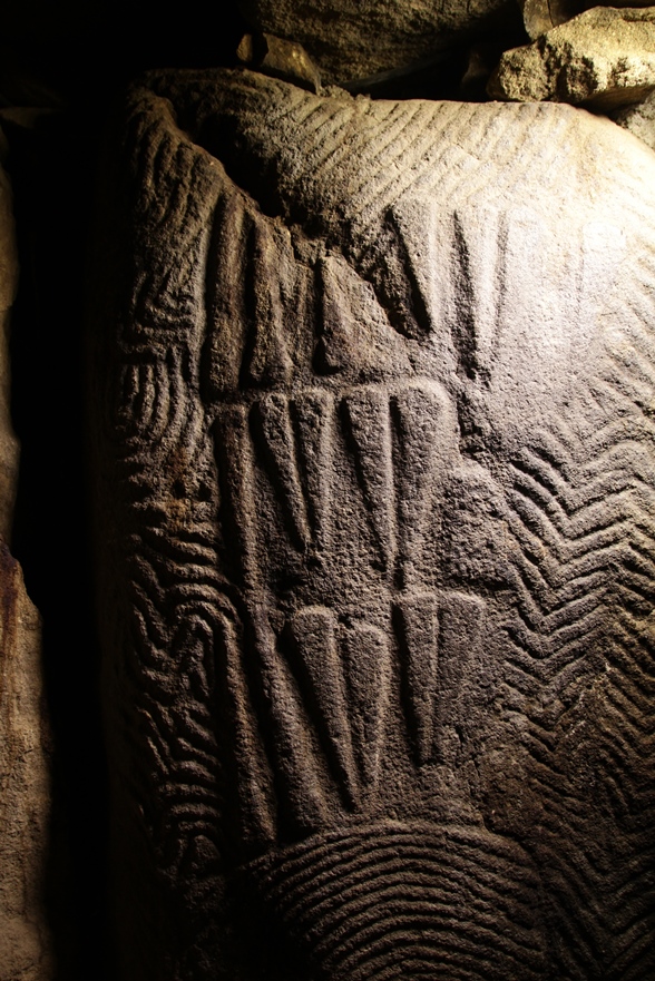 une-d-restauration-n-cessaire-pour-sauver-les-gravures-du-cairn-de